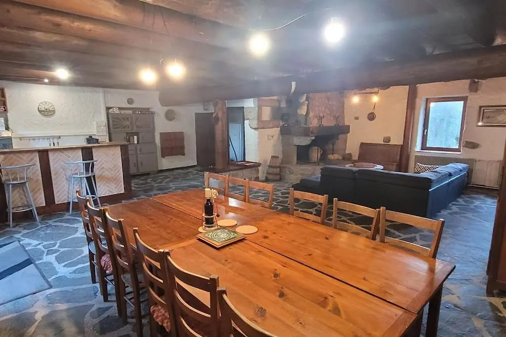 Holiday home Gite De Vaubarlet Au Calme Sainte-Sigolene France