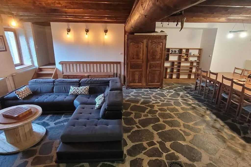 Holiday home Gite De Vaubarlet Au Calme Sainte-Sigolene